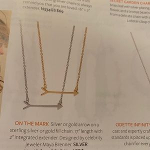 Stella & Dot “On the Mark“ gold necklace